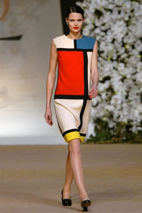 robe yves saint laurent mondrian prix|mary quant mondrian dress.